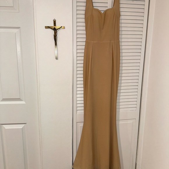 Moda Glam JERSEY SQUARE NECK GOWN- CHAMPAGNE - Picture 6 of 7